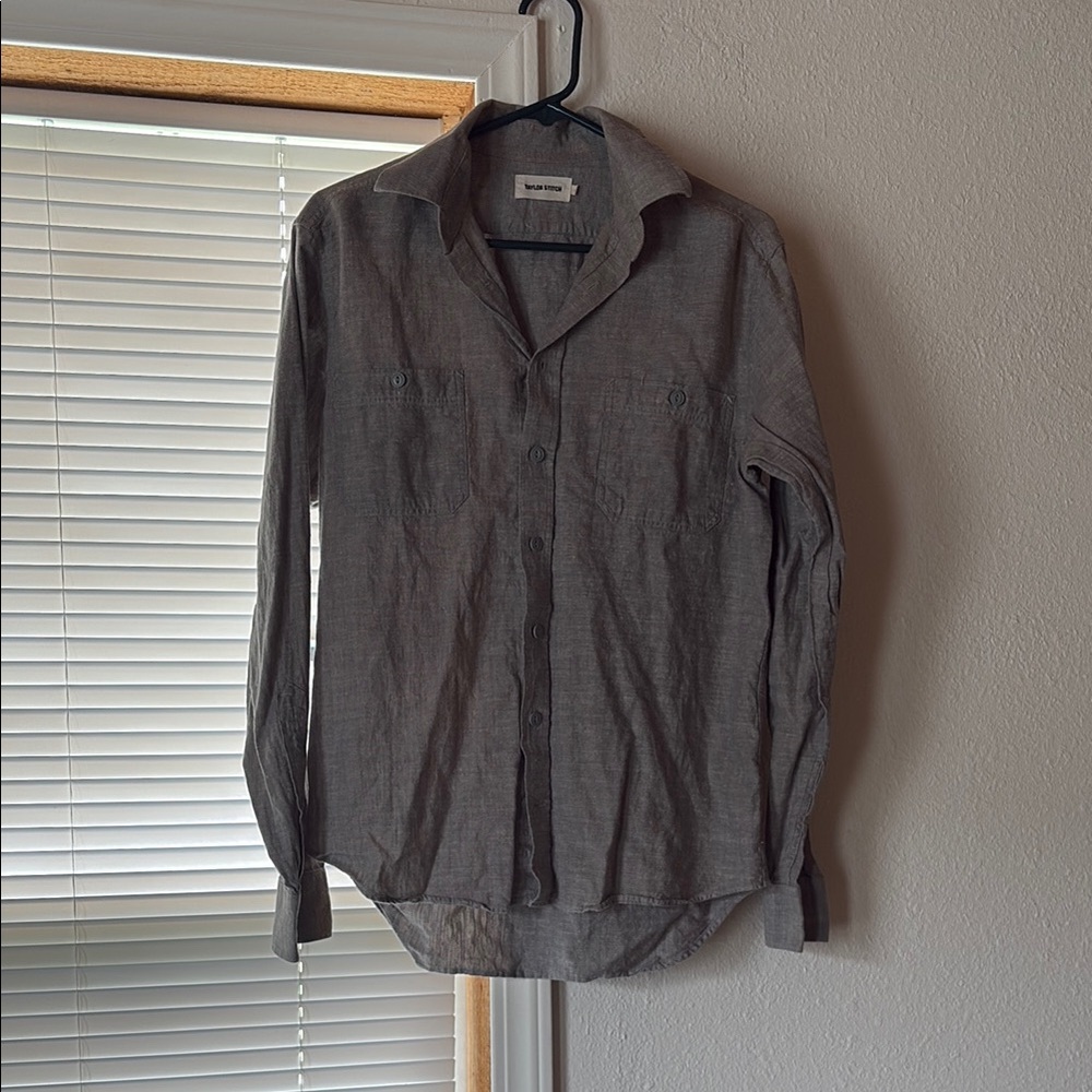 Men's Taylor Stitch Gray Button-Up Shirt. Size Medium/40